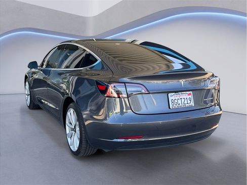 Used 2018 Tesla Model 3 Long Range AWD/4WD image 4