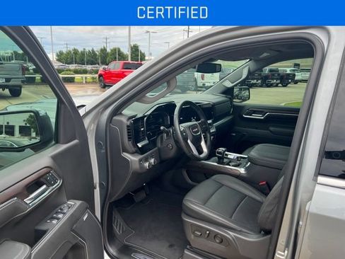 Used 2024 GMC Sierra 1500 SLT RWD image 9