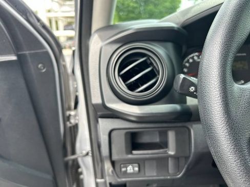 Used 2017 Toyota Tacoma SR RWD image 26