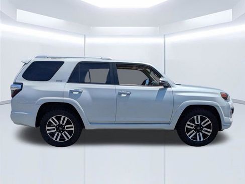 Used 2024 Toyota 4Runner Limited AWD/4WD image 3