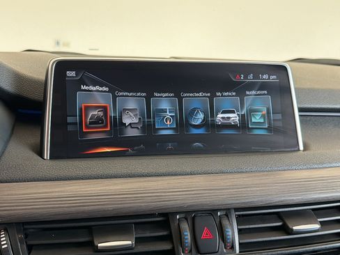 Used 2017 BMW X5 xDrive40e AWD/4WD image 21