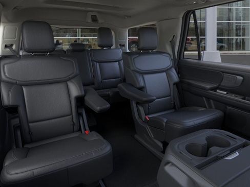 New 2026 Ford Expedition Platinum w/ Driver's Package image 11