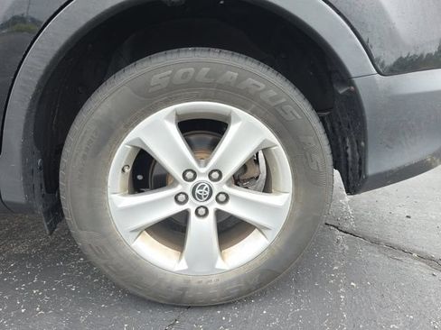 Used 2015 Toyota RAV4 XLE AWD/4WD image 9
