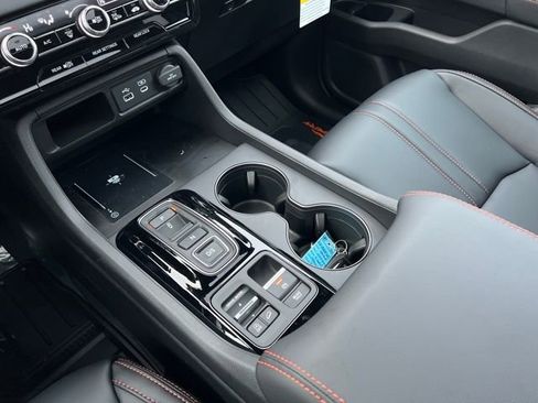 New 2025 Honda Pilot TrailSport image 28