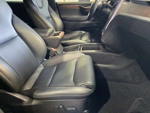 Used 2020 Tesla Model X Long Range image 7