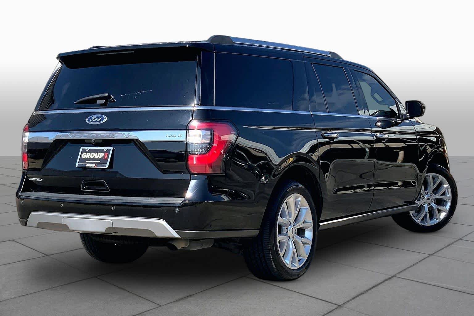 Used 2018 Ford Expedition Max Limited w/ Equipment Group 302A RWD image 13