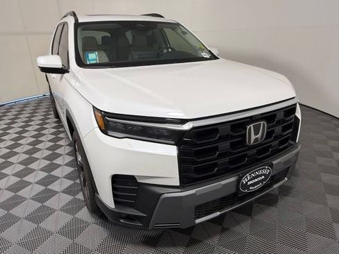 Used 2026 Honda Pilot Elite image 8