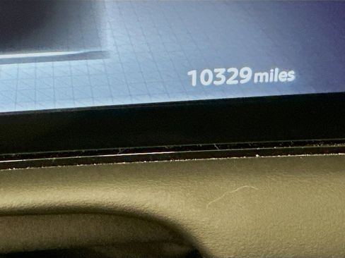 Used 2024 Nissan Ariya AWD image 19