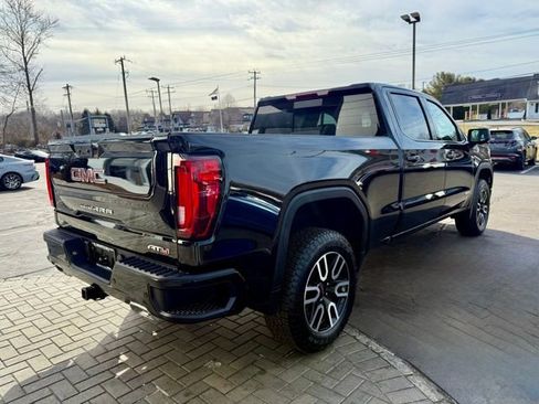 Used 2025 GMC Sierra 1500 AT4 w/ AT4 Preferred Package image 9
