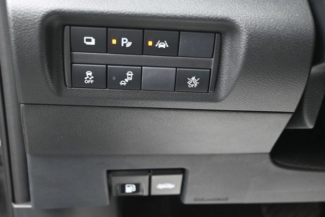 Used 2025 Nissan Kicks Play S FWD image 20