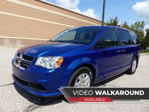 Used 2019 Dodge Grand Caravan SE FWD image 1