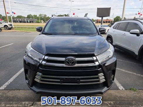 Used 2017 Toyota Highlander Limited FWD image 2