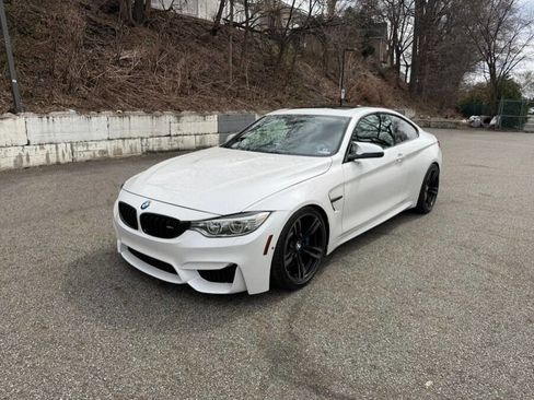 Used 2015 BMW M4 Coupe image 2