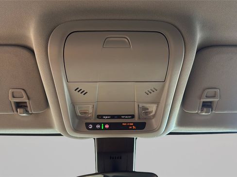 Used 2024 Chevrolet Equinox LT FWD image 24