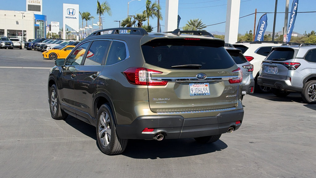 Certified 2023 Subaru Ascent Premium w/ Convenience Package AWD/4WD image 4