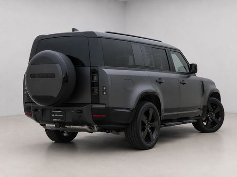 New 2026 Land Rover Defender 130 X-Dynamic SE AWD/4WD image 5