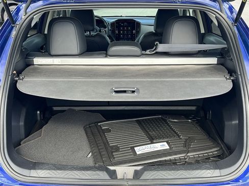 Certified 2024 Subaru Crosstrek 2.5i Limited w/ Crosstrek Mirror Package image 32