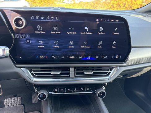 New 2026 Chevrolet Equinox EV LT image 21