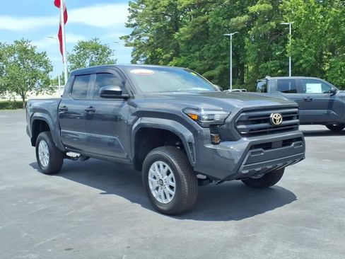Used 2025 Toyota Tacoma SR RWD image 1