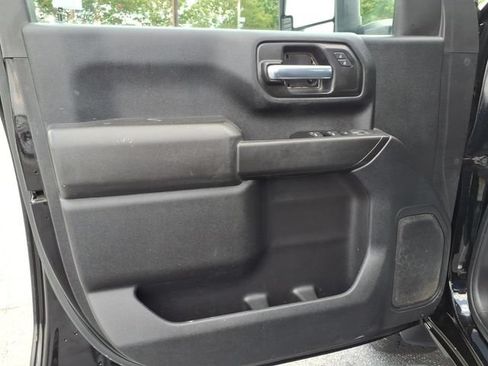 Used 2022 Chevrolet Silverado 2500 Custom w/ Custom Convenience Package AWD/4WD image 19