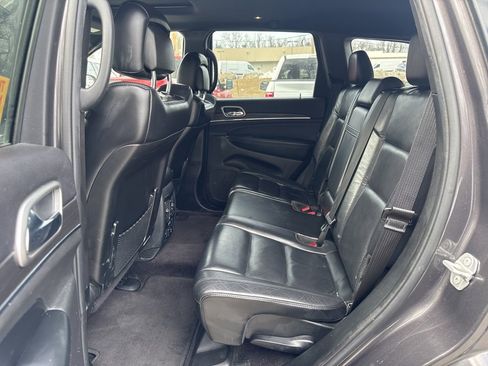 Used 2018 Jeep Grand Cherokee Limited image 14