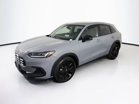 Used 2024 Honda HR-V Sport image 3