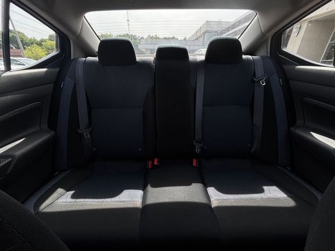 Used 2025 Nissan Versa SV FWD image 38