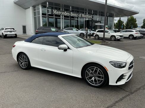Used 2023 Mercedes-Benz E 450 4MATIC Cabriolet image 7