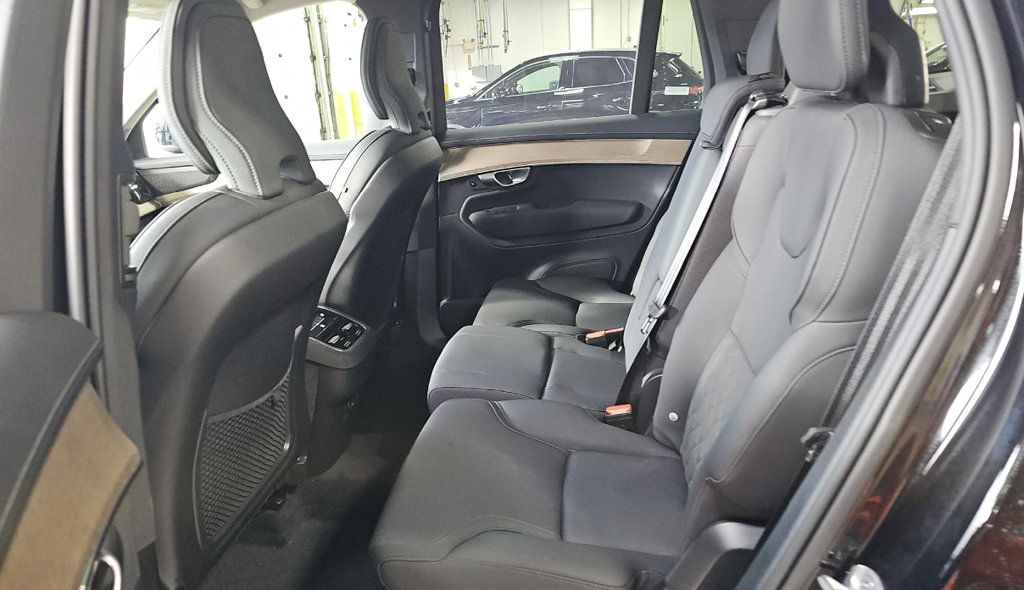 Used 2026 Volvo XC90 B6 Plus AWD/4WD image 11