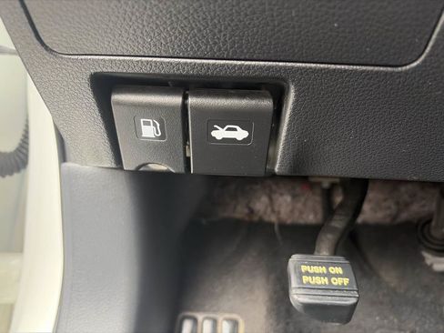 Used 2015 Nissan Altima 2.5 SV FWD image 40