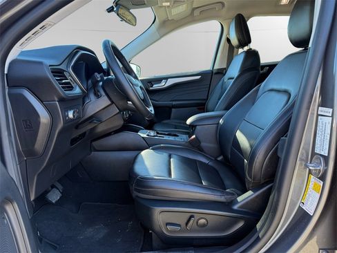 Certified 2021 Ford Escape SEL image 9