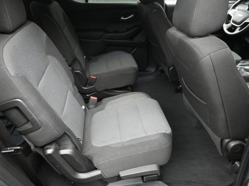 Used 2023 Chevrolet Traverse LT w/ LPO, Floor Liner Package AWD/4WD image 10