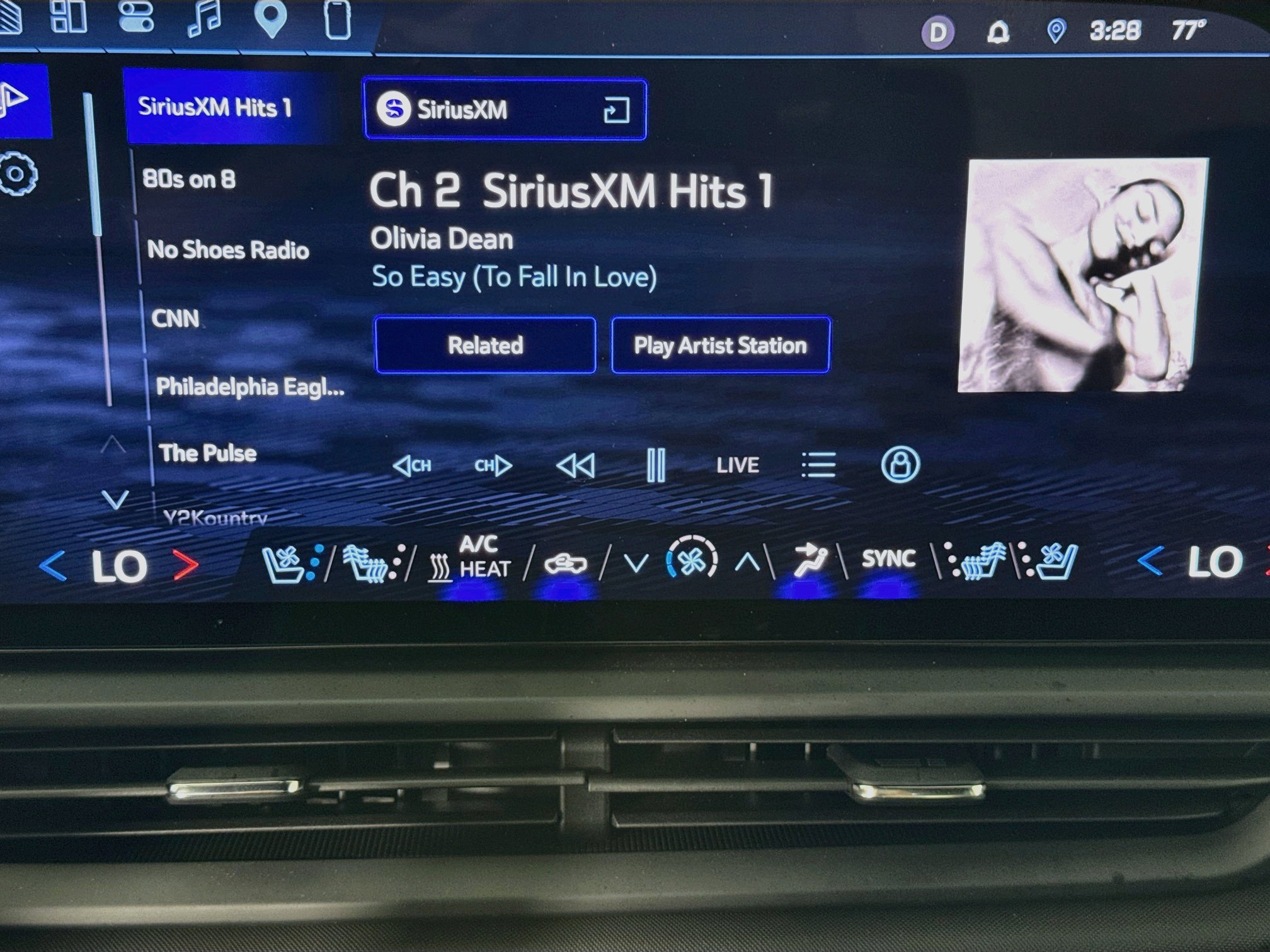 Used 2025 Chevrolet Silverado EV LT AWD/4WD image 17
