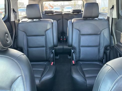 Used 2018 GMC Acadia SLT image 27