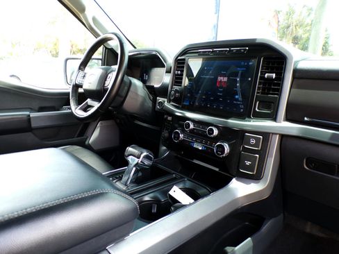 Used 2021 Ford F150 Lariat image 18