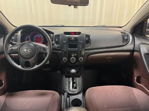 Used 2010 Kia Forte EX image 22