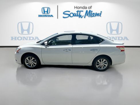 Used 2015 Nissan Sentra SV w/ Style Package FWD image 4