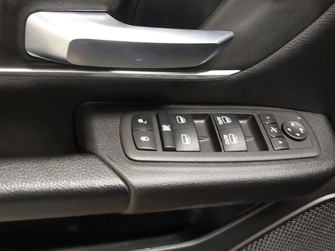 Used 2022 RAM 1500 Big Horn image 25