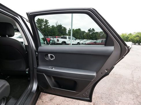 Used 2024 Hyundai Ioniq 5 SEL AWD/4WD image 14