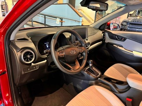 Used 2022 Hyundai Kona SEL FWD image 10