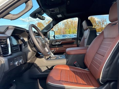 New 2026 GMC Sierra 2500 Denali Ultimate image 9