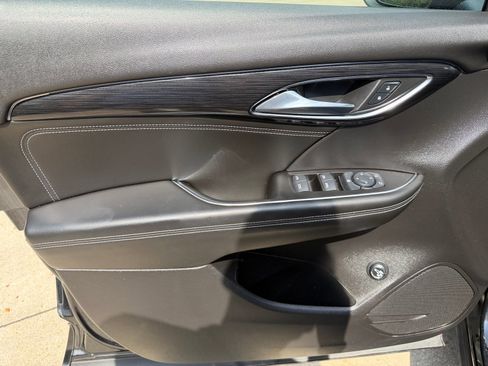 Used 2023 Buick Envision Preferred w/ Sport Touring Package image 9