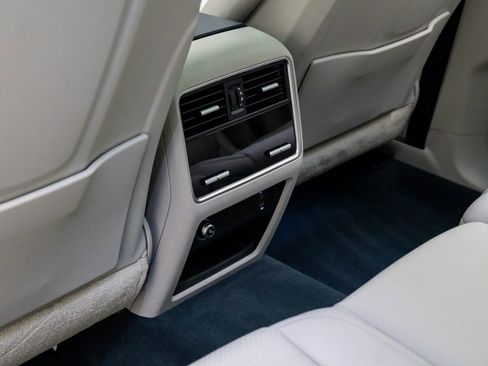 Used 2021 Porsche Cayenne GTS image 19