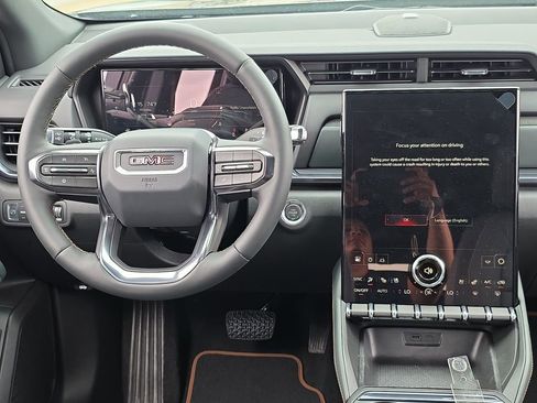 New 2026 GMC Terrain AT4 w/ Convenience Package III image 15