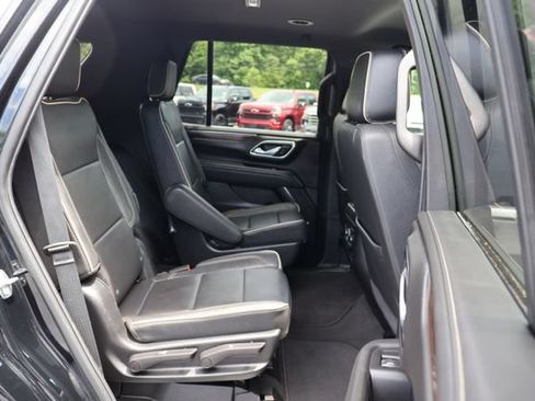 Used 2024 Chevrolet Tahoe Premier AWD/4WD image 26
