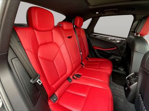 Used 2020 Porsche Macan S AWD/4WD image 25