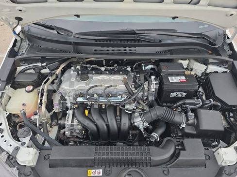 Used 2020 Toyota Corolla L image 30