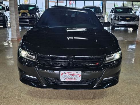 Used 2019 Dodge Charger SXT w/ Driver Confidence Group AWD/4WD image 2