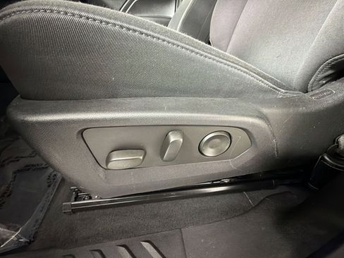 Used 2023 Chevrolet Colorado W/T w/ WT Convenience Package II image 12