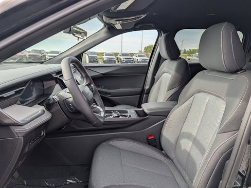New 2026 Jeep Cherokee Laredo AWD/4WD image 5